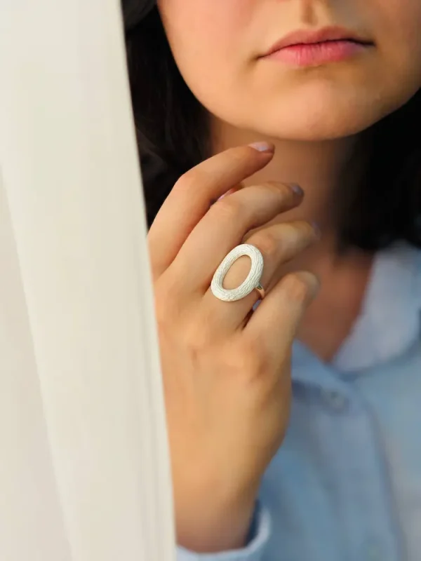 انگشتر بیضی